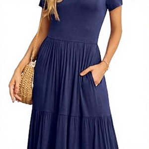 Robe longue d'été décontractée pour femme, à manches courtes, col rond, coupe trapèze plissée, ample avec poches, couleur unie, taille élastique - Product Image 3