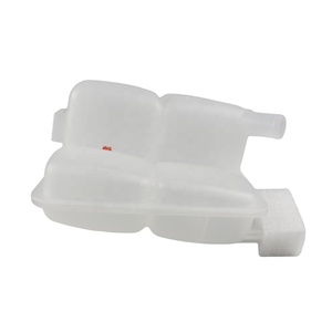 Réservoir d'expansion de liquide de refroidissement Womala OE 30776150 avec bouchon pour système de refroidissement de voiture <span class=keywords><strong>C30</strong></span> C70 S40 V50 et autres pièces de refroidissement - Product Image 4