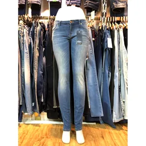 ladies jeans fotos de mujeres en jeans