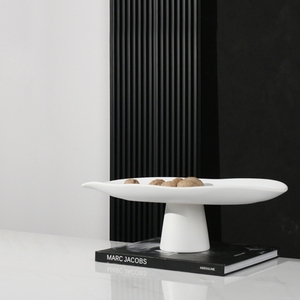 Piatto Decorativo Moderno in Ceramica a Forma di Foglia per Frutta Secca, Vassoio da Tavola per Cioccolatini - Product Image 6