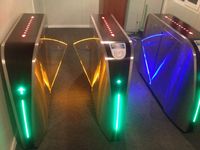 Barrera de solapa automática para puerta, sistema de Control de acceso de tarjeta Rfid, puerta giratoria con solapa