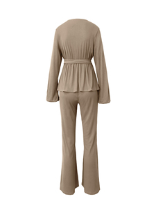 Ensemble coordonné ODM taupe, haut peplum à col en V et pantalon à ourlet fendu, vêtements de détente islamiques modernes en polyester, coupe ample - Product Image 6