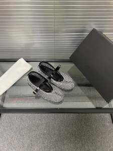 Nouvelles mules Alaias 2025 en maille dorée pour femmes – Respirantes, ajourées, sans talon, parfaites pour les soirées et la mode - Product Image 2