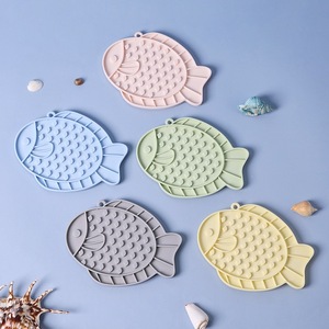 Youcheng Pet <b>Silicone</b> Licking <b>Mat</b> Slow Feeding <b>Mat</b> For Cats Non Slip With Suction Cup Home Use - Product Image 2