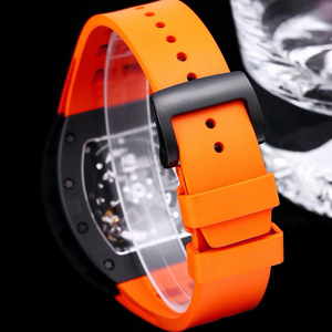 Montre sportive lumineuse multifonction avec cadran en céramique résistant à l'usure pour les aventures en plein air, les séances d'entraînement à la salle de sport, les escapades décontractées - Product Image 6