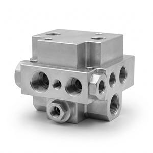 Boîtier de distributeur hydraulique en alliage d'aluminium ADC12 A380 moulé sous pression, fabrication OEM personnalisée, outillage rapide, faible MOQ pour machines mobiles - Product Image 4