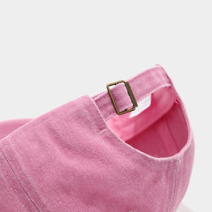 Casquette de soleil pour femme avec patch diamant - Casquette de baseball rétro souple pour un look tendance et une visière qui sculpte le visage, avec fermeture <span class=keywords><strong>snapback</strong></span> - Product Image 6