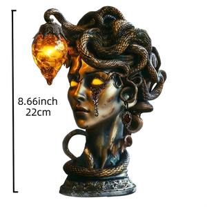 Statue de Buste de Méduse avec Lumières LED, Monstre Mythique, Ornement en Résine Gothique, Décoration et Accessoires Amusants pour Halloween - Product Image 6