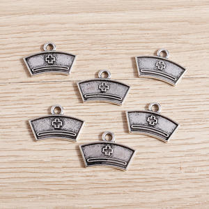 Weny, 30 piezas por paquete, accesorio colgante de gorro de enfermera retro en aleación galvanizada con efecto desgastado - Product Image 1