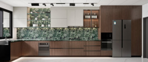 Gabinetes <span class=keywords><strong>de</strong></span> <span class=keywords><strong>Cocina</strong></span> Modernos en Forma <span class=keywords><strong>de</strong></span> L Personalizados con Revestimiento <span class=keywords><strong>de</strong></span> Piedra Sinterizada Verde, con Refrigerador <span class=keywords><strong>y</strong></span> <span class=keywords><strong>Horno</strong></span> Integrados <span class=keywords><strong>para</strong></span> Vliia - Product Image 5