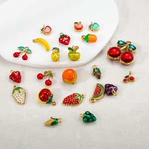 قلادة على شكل قطرة زيت الموز والفراولة سهلة الاستخدام قلادة الأفوكادو والبطيخ قلادة للنساء مجوهرات جذابة - Product Image 3