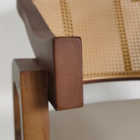 Fauteuil de salle à manger BST Mid-Century Modern en noyer avec dossier en rotin et assise en cuir crème pour salle à manger