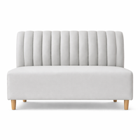 Fauteuil commercial 2 places moderne, écologique, durable, avec structure en bois massif, revêtement en cuir et mousse à densité moyenne