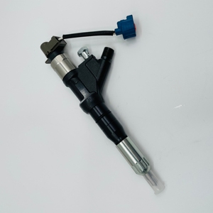 095000-5226 หัวฉีดน้ำมันเชื้อเพลิง 23670-E0340 สำหรับ P13C E13C K13C รถบรรทุก 700-ซีรีส์ - Product Image 6