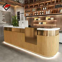 Conception créative de boutique de bubble tea et aménagement intérieur de café avec comptoir à thé au lait pour projets de design de café moderne