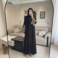 Abaya élégante en polyester respirant pour femmes, robe musulmane modeste brodée de strass de Dubaï, été, printemps, automne, motif floral