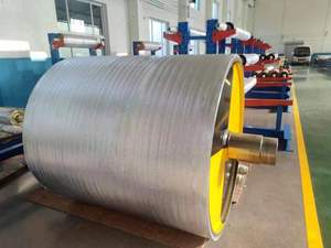 Rouleau en caoutchouc industriel personnalisé avec noyau métallique et revêtement - Product Image 2
