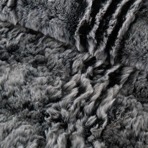 Échantillon gratuit recyclé nouveau 100% Polyester personnalisé artificiel de luxe fausse fourrure pour vêtements jeter tissu Textile à la maison - Product Image 1