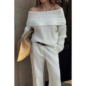 Cárdigan de punto blanco con cuello Madonna para mujer, suéter casual de otoño, top corto con logo frontal a la moda, estampado para ropa de club - Product Image 4