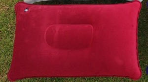 Einfach Tragbares Faltbares PVC-Beflockungs-Aufblasbares Nackenkissen für Reisen, Dreieckig, 34x22cm, Leichtgewicht 0-0.5kg - Product Image 4