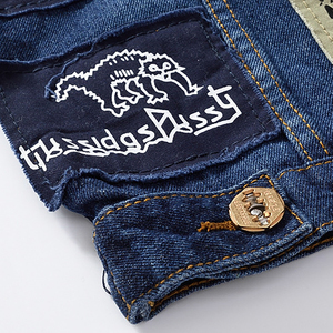 Gilet in Denim OEM/ODM per <span class=keywords><strong>Uomo</strong></span>, <span class=keywords><strong>Blu</strong></span> Scuro Senza Maniche con Patchwork e Graffiti, Produzione all'Ingrosso, Basso MOQ, Spedizione Rapida - Product Image 5