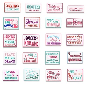 Parches Bordados con Frases Inspiradoras de Girl Power, Parches Termoadhesivos con Citas Positivas para Ropa, Bolsos y Gorras - Product Image 1