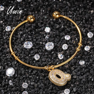 Pulsera de acero inoxidable con letras personalizables para mujer, brazalete con nombre, estilo Hip Hop - Product Image 3