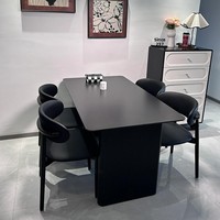 Ensemble table et chaises en dalle de pierre noire, style italien minimaliste, luxe léger, pour petit appartement, design haut de gamme, rectangulaire