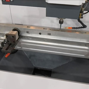 3 trục <span class=keywords><strong>CNC</strong></span> bản sao Router nhôm cửa sổ khóa lỗ gắn lỗ Máy phay cho cửa sổ nhôm cửa máy - Product Image 6