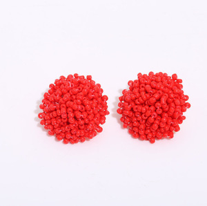 Pendientes de racimo con cuentas hechos a mano al por mayor, pendientes de tuerca de cúpula con Cuentas pequeñas Bohemias de 15mm para niñas y mujeres - Product Image 3