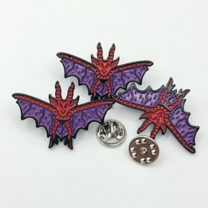 Tùy Chỉnh Phong Cách Châu Âu Cá Tính Thiết Kế Batman Kim Loại Kẽm Hợp Kim Quà Tặng Trang Trí Men Pin Huy Hiệu - Product Image 1