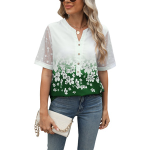 Chemisier en mousseline de soie à col en V imprimé floral tissé style vintage européen avec dentelle patchwork et manches courtes pour femme, collection Printemps/Été 2026 - Product Image 3