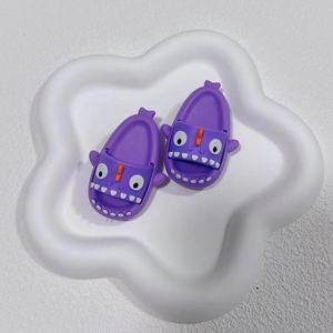 Breloques amusantes en forme de monstre pour sabots, décorations de sandales miniatures de dessin animé DIY, accessoires de sabots en PVC Kawaii pour enfants et femmes, cadeau - Product Image 6