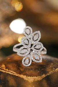 Xinfly Real Diamond Gemstone 18K White <b>Gold</b> Leaf Shaped 0.7ct Natural Diamond <b>Ring</b> - Product Image 3