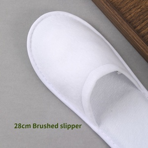 कस्टम लोगो थोक आराम होटल चप्पल ब्रश कपड़े पहने हुए कपड़े के रंग विरोधी पर्ची डिस्पोजेबल मखमली अतिथि चप्पल - Product Image 5