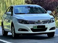 Coche usado BYD E5 2016 modelo 300 modelo de lujo