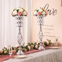 Accessoires de fête de mariage, support de fleurs en cristal haut en métal doré, centres de table pour événements de mariage
