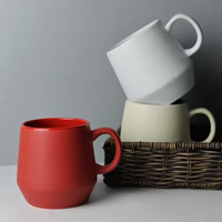 Cangkir keramik kapasitas besar desain modern grosir cangkir susu kopi logo cetak untuk iklan sarapan keluarga