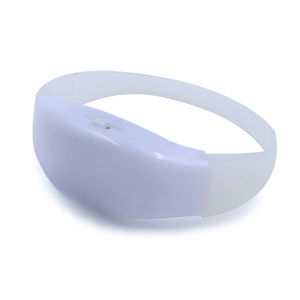 <span class=keywords><strong>Bracelet</strong></span> LED coloré à commande vocale, en ABS+LED, étanche, largeur de bande 16 mm, style tendance, pour festival de musique - Product Image 2