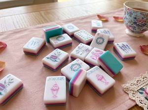 Jeu de Mahjong américain en acrylique bleu <span class=keywords><strong>Paris</strong></span> Candy, design luxueux, portable, pour 4 joueurs, idéal pour le divertissement et le poker – Vente chaude - Product Image 3