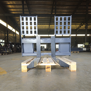<span class=keywords><strong>Fourche</strong></span> à palettes réglable robuste avec dents forgées <span class=keywords><strong>pour</strong></span> chargeuse sur pneus et excavatrice, avec grille de chargement et dossier, OEM d'usine - Product Image 1