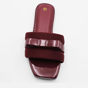 Sandales pour femmes Fournisseur Afrique de l'Ouest Fille Grosses sandales pour femmes Chaussures d'été plates pantoufles pour femmes - Product Image 4