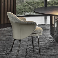 Chaises de restaurant de luxe confortables pour hôtels, cafés et salles de banquet ; accoudoirs et dossier en coton-lin