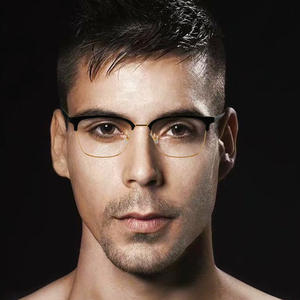 Lunettes de vue rectangulaires classiques rétro pour hommes Tr90, monture noire et dorée, anti-lumière bleue, style professionnel, ultralégères - Product Image 1