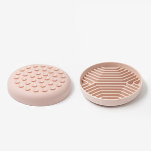 Comedero Lento Moderno de Silicona Antideslizante e Impermeable para Perros y Gatos, Tapete de Lamer con Laberinto, Cuenco de Enriquecimiento de Grado Alimenticio - Product Image 4