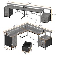 Bureau d'ordinateur en forme de L gris spacieux avec bande lumineuse LED RGB, bureau de maison ou de bureau avec 6 tiroirs et prise de courant