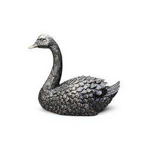 Statue de canard vintage en aluminium pour jardin, figurine décorative d'extérieur, finition bronze, sculpture de canard en métal faite à la main, en vente - Product Image 1