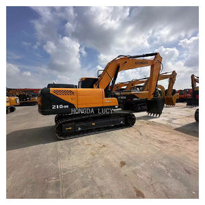 Mini pelleteuse Hyundai R210 d'occasion à vendre à Shanghai en bon état Poids de fonctionnement de 20 tonnes Roulement à noyau R220-9s sur chenilles similaires - Product Image 6