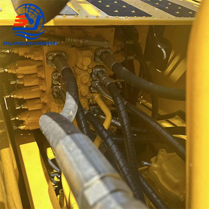 Excavadora sobre orugas usada 2023 Komatsu PC200 de 20 toneladas resistente para motor Cummins Gear a la venta - Product Image 5