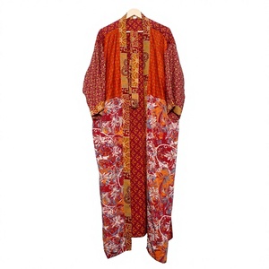 Robe kimono vintage unique en soie respirante à col en V, manches trois-quarts, ceinture, style décontracté floral, patchwork indien - Product Image 1